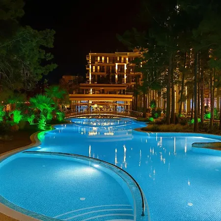 Private Grand 11